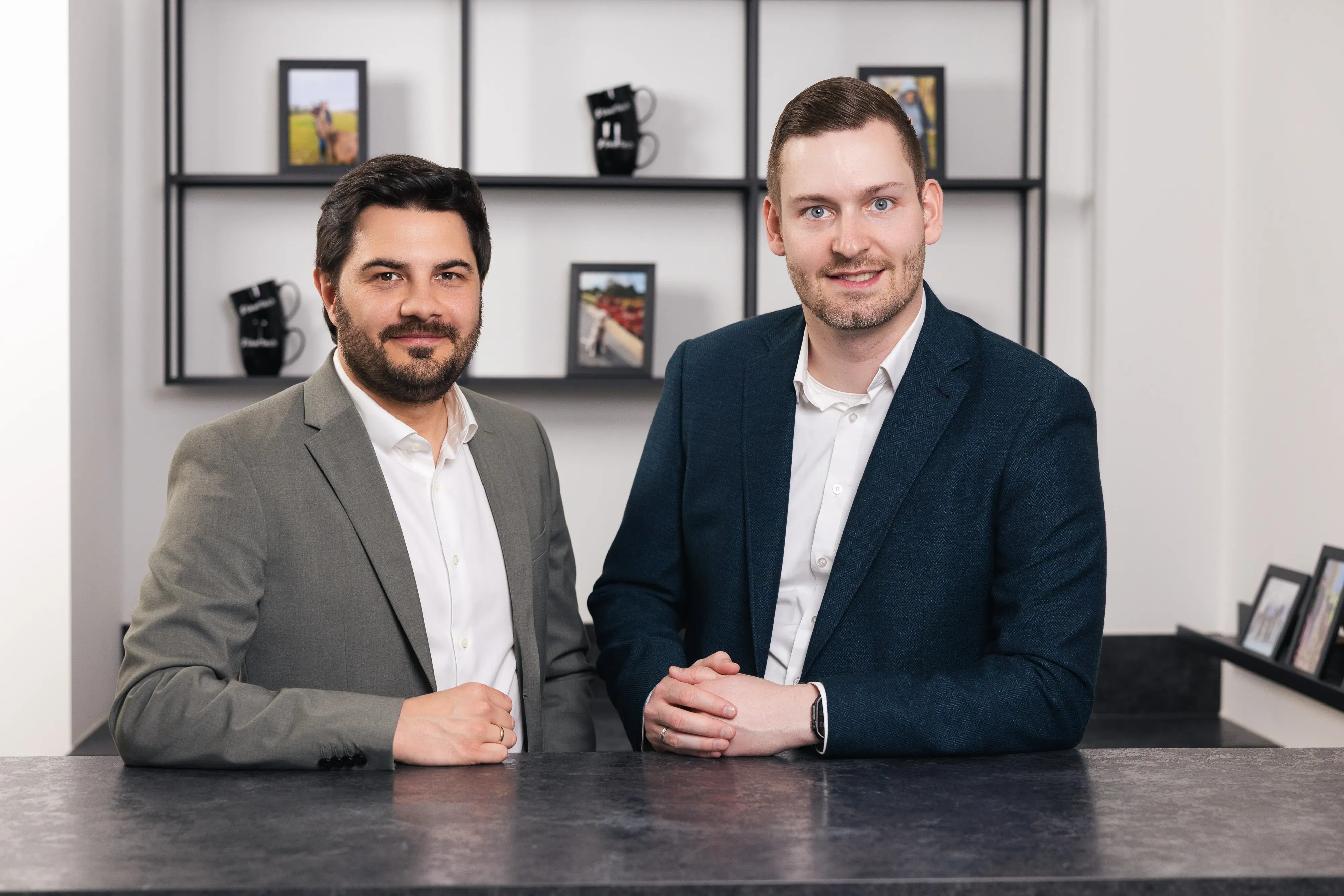 Bild von den beiden Geschäftsführern David Horn-Pawar und Niklas Arft.